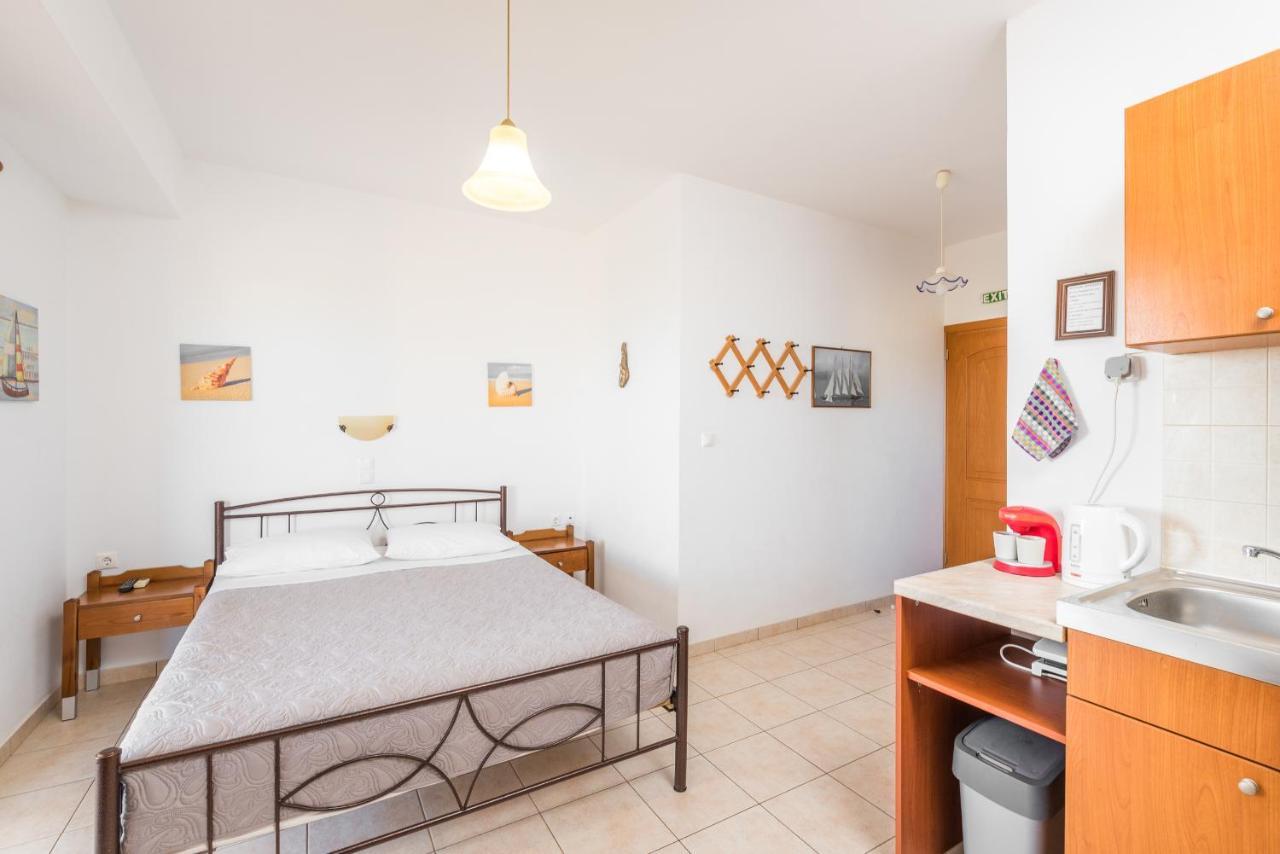Faros Apartments Xerokampos  Eksteriør bilde